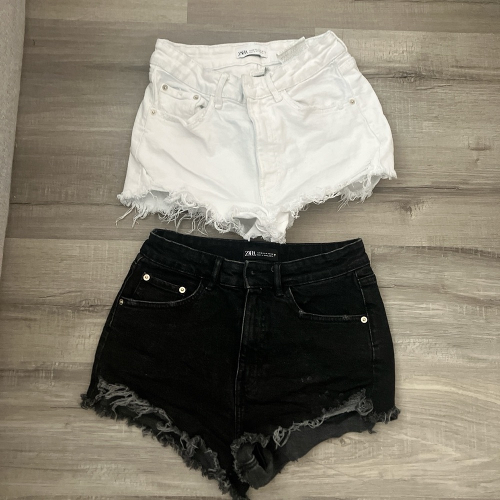 Zara Women's Black and White Frayed Jeans, high waist